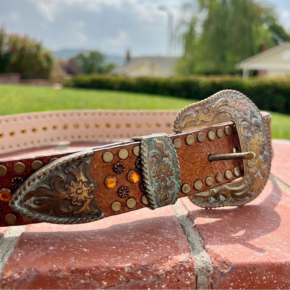Western Belt Vintage Embellished Cowgirl Size Small Leather and Antiqued Silver